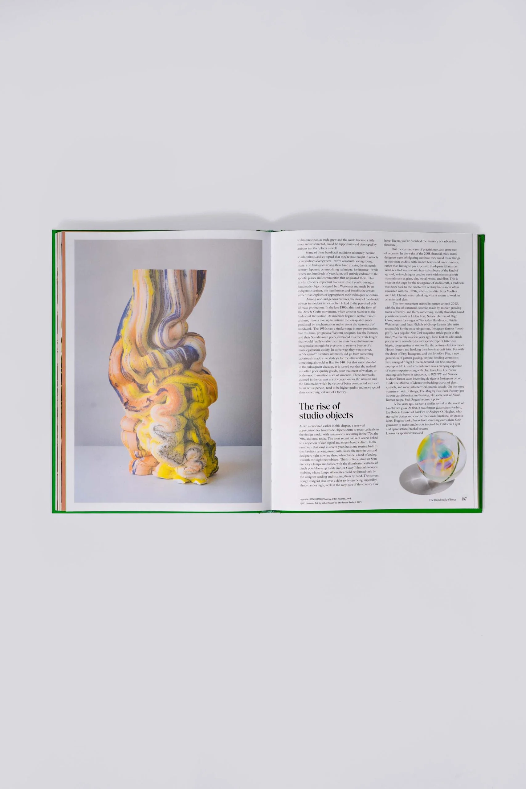 洋書 How to Live with Objects How to Live with Objects: A Guide to More Meaningful